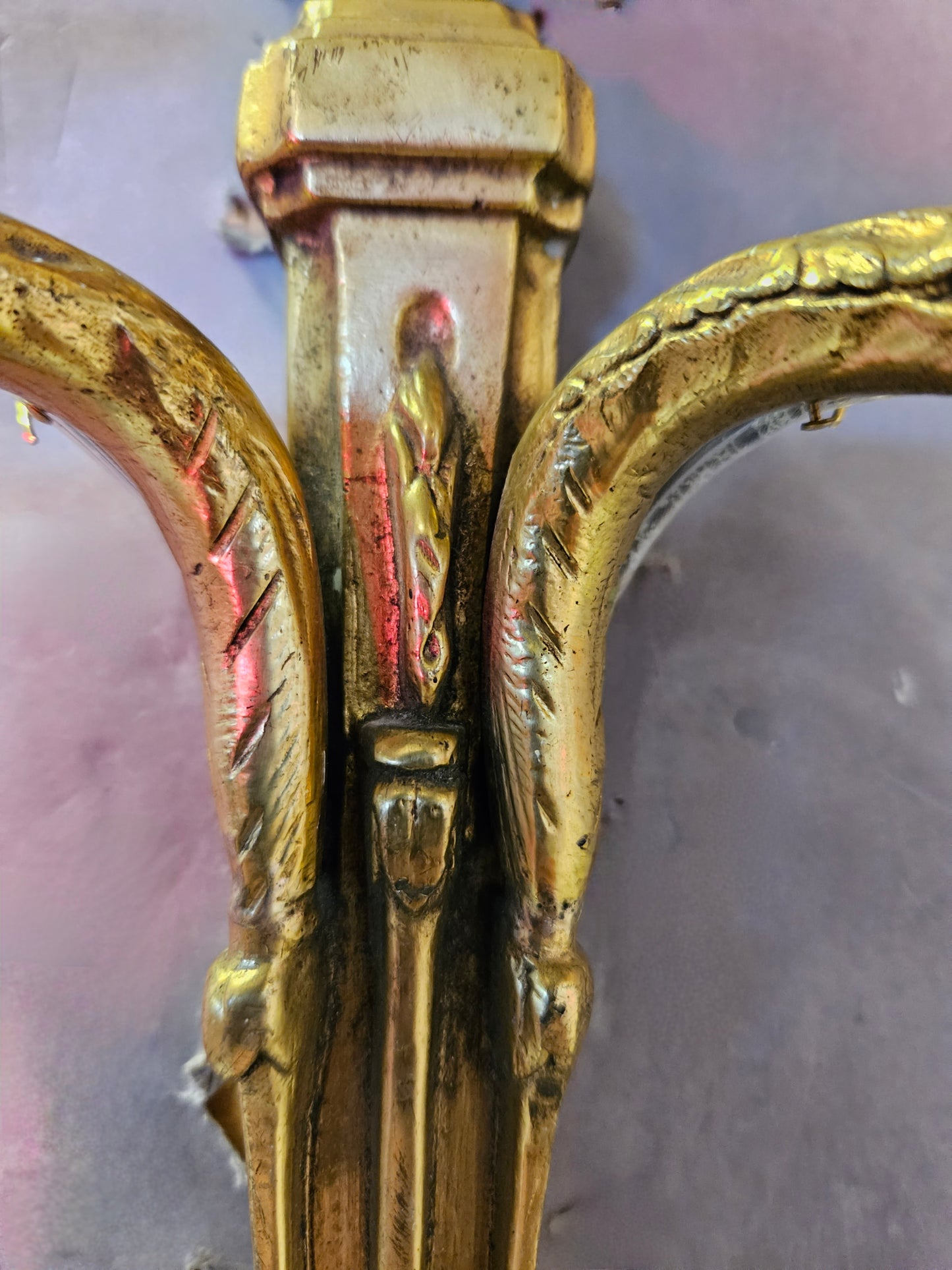 view of centre of wall light