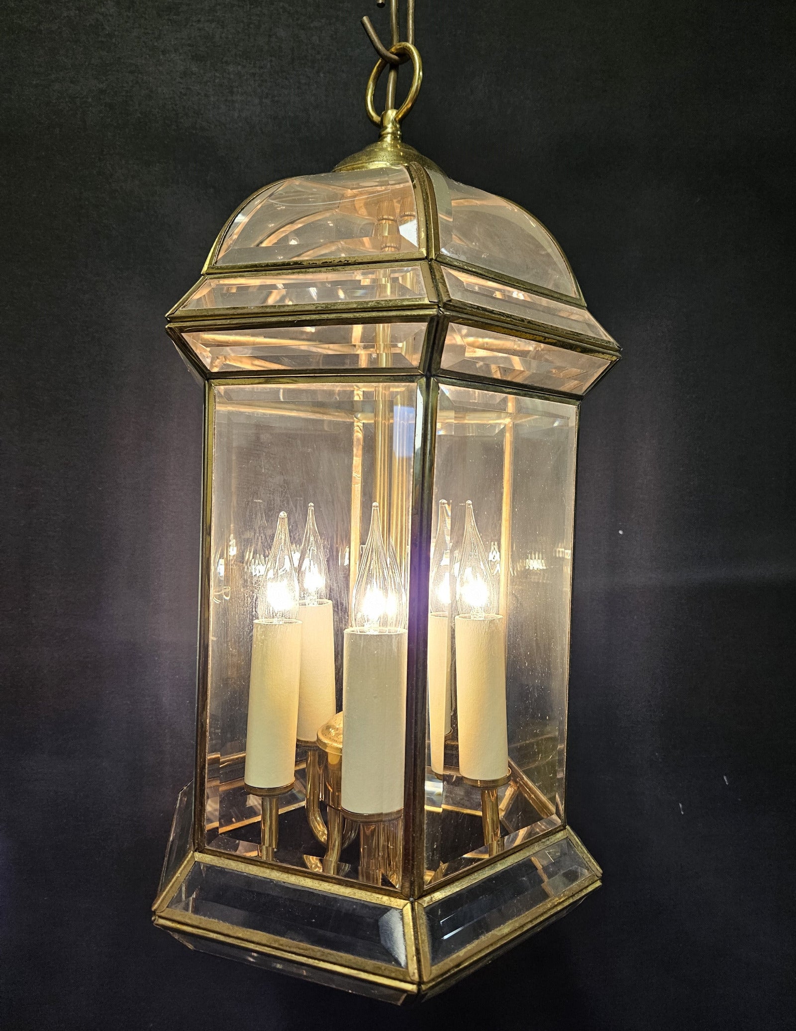 front on view showing lantern lit