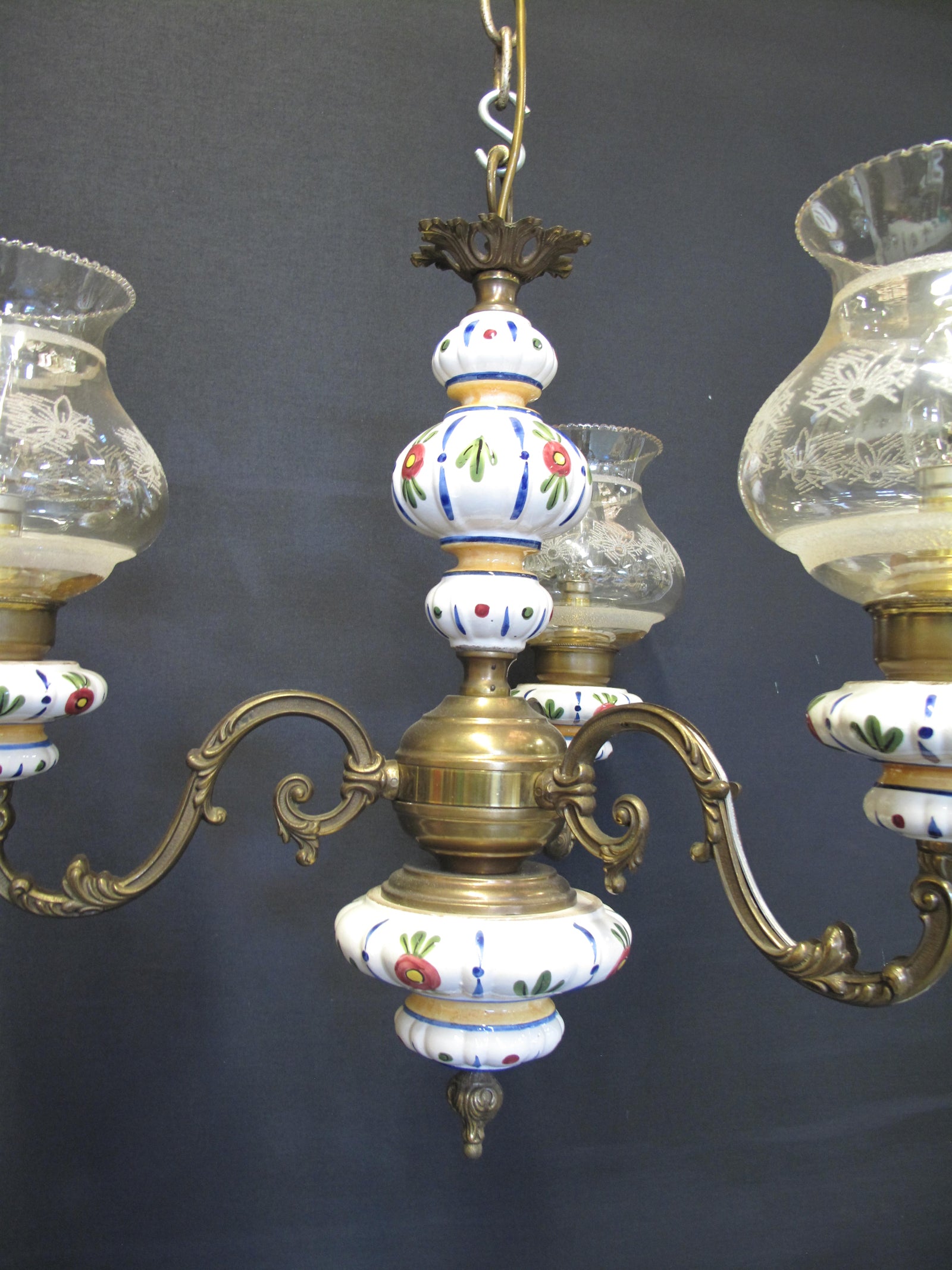 3 Arm brass & ceramic chandelier showing the stem