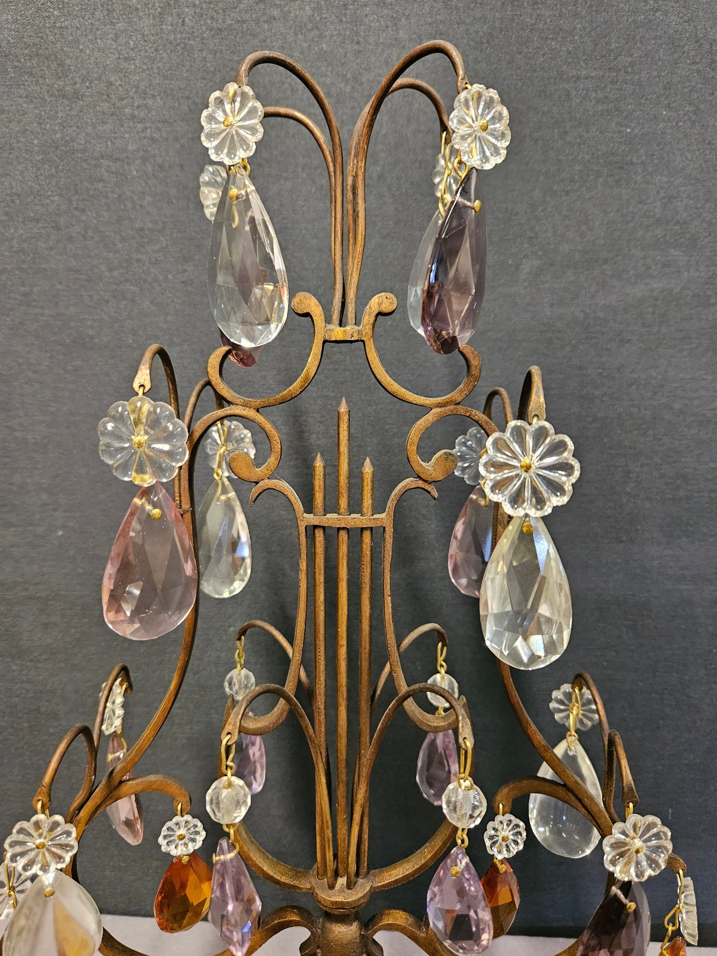 picture of top half of candleabrum