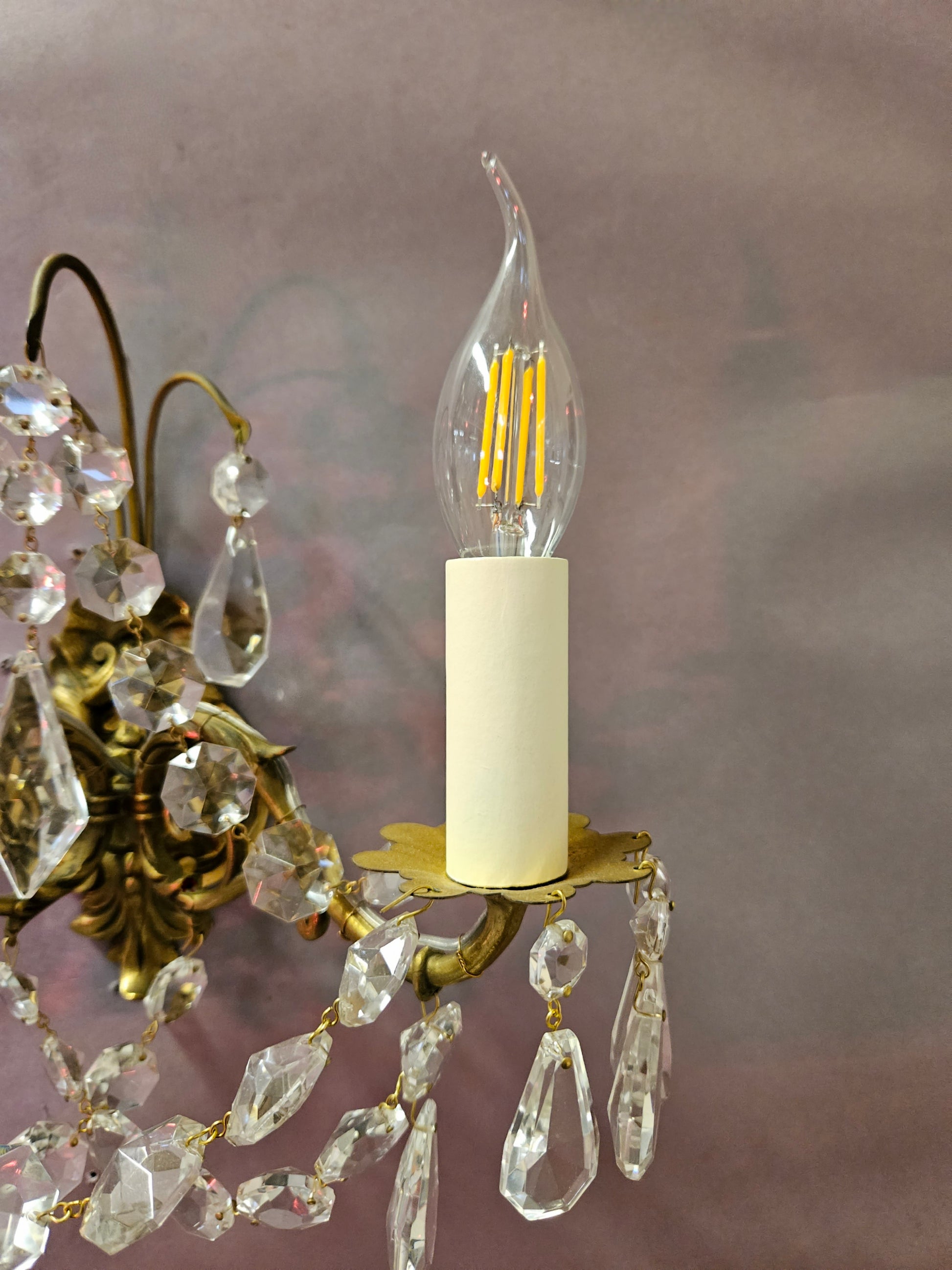 view of candle sleeve on pan