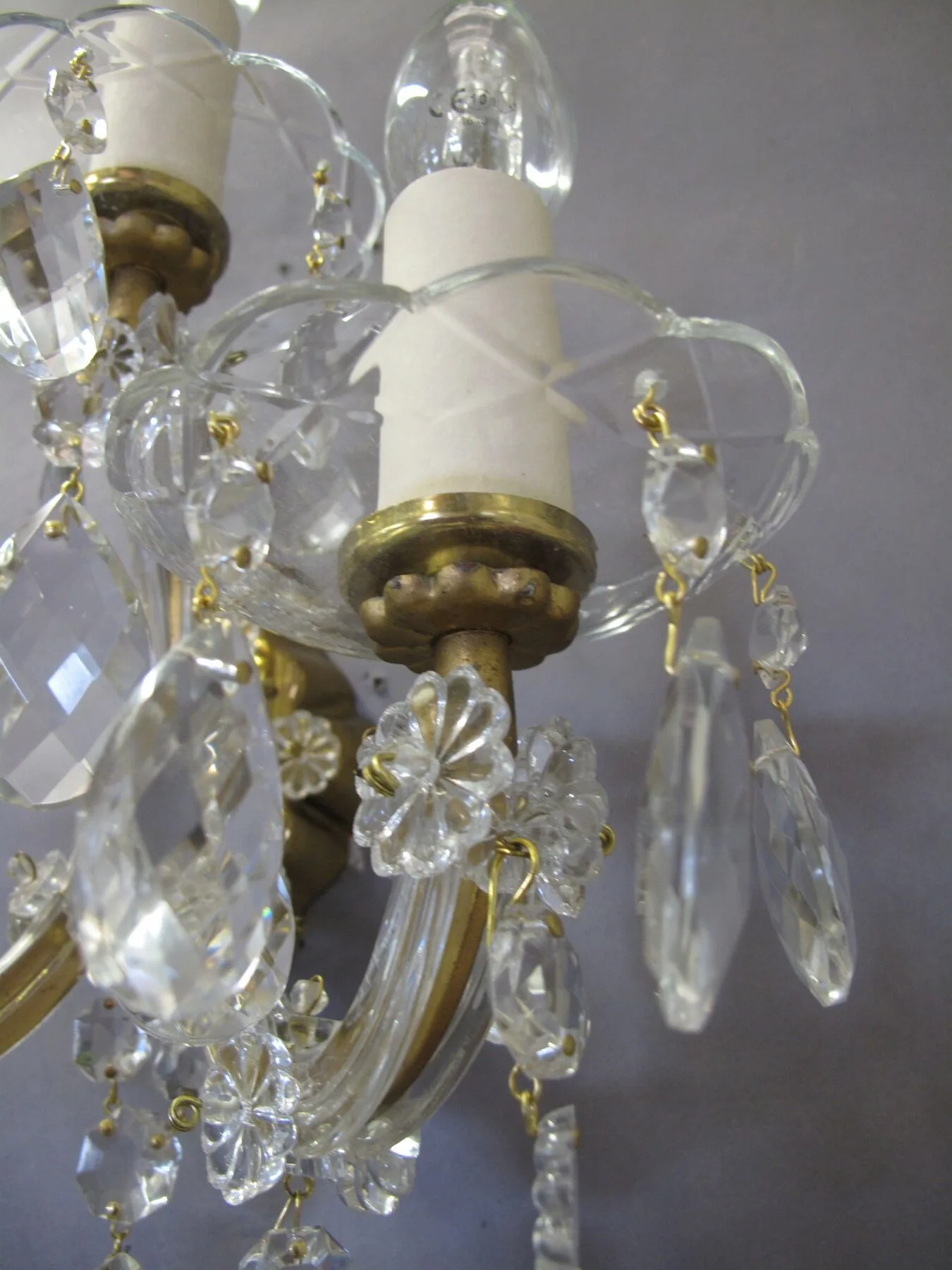 Single 3-Arm Maria Theresa Wall Light, c. 1950 – view 3