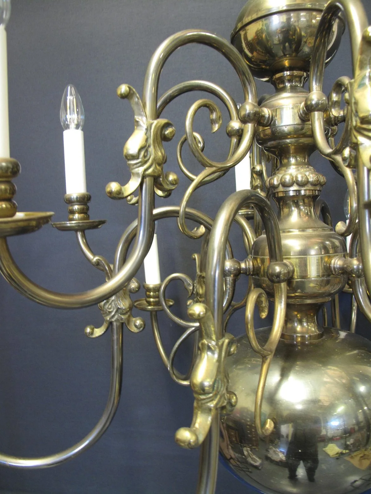 12-Arm Dutch Bronzed Chandelier, c. 1920 – view 3