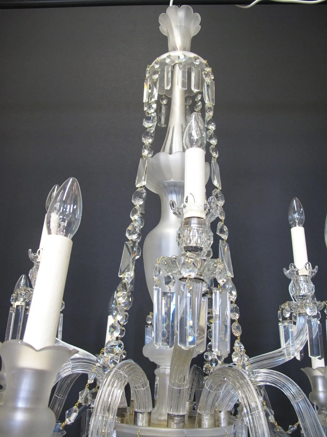 12-Arm Victorian Frosted Chandelier, c. 1850 – view 3