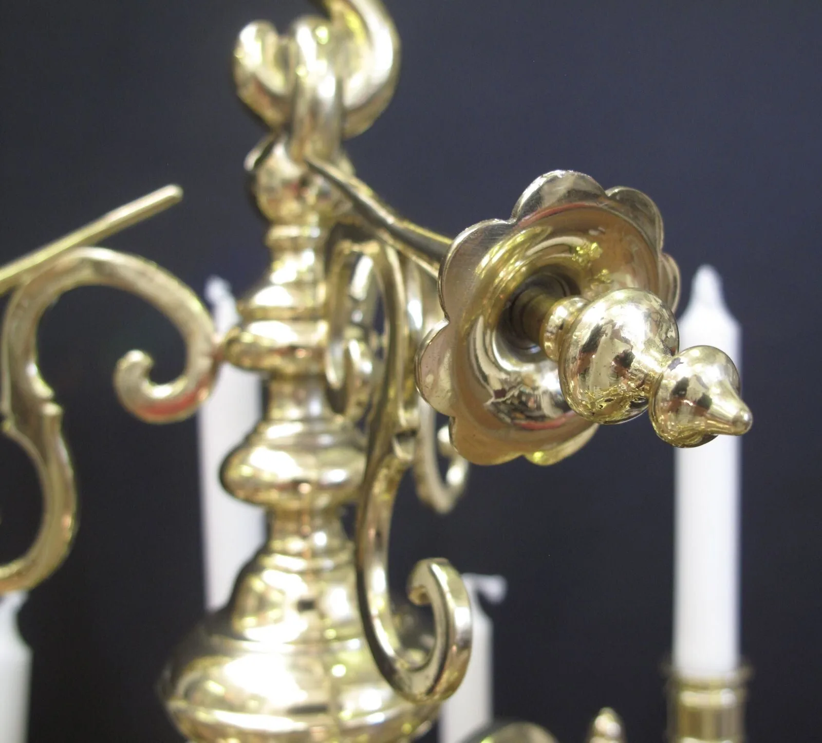 12-Arm Dutch Brass Chandelier, c. 1890 – view 4