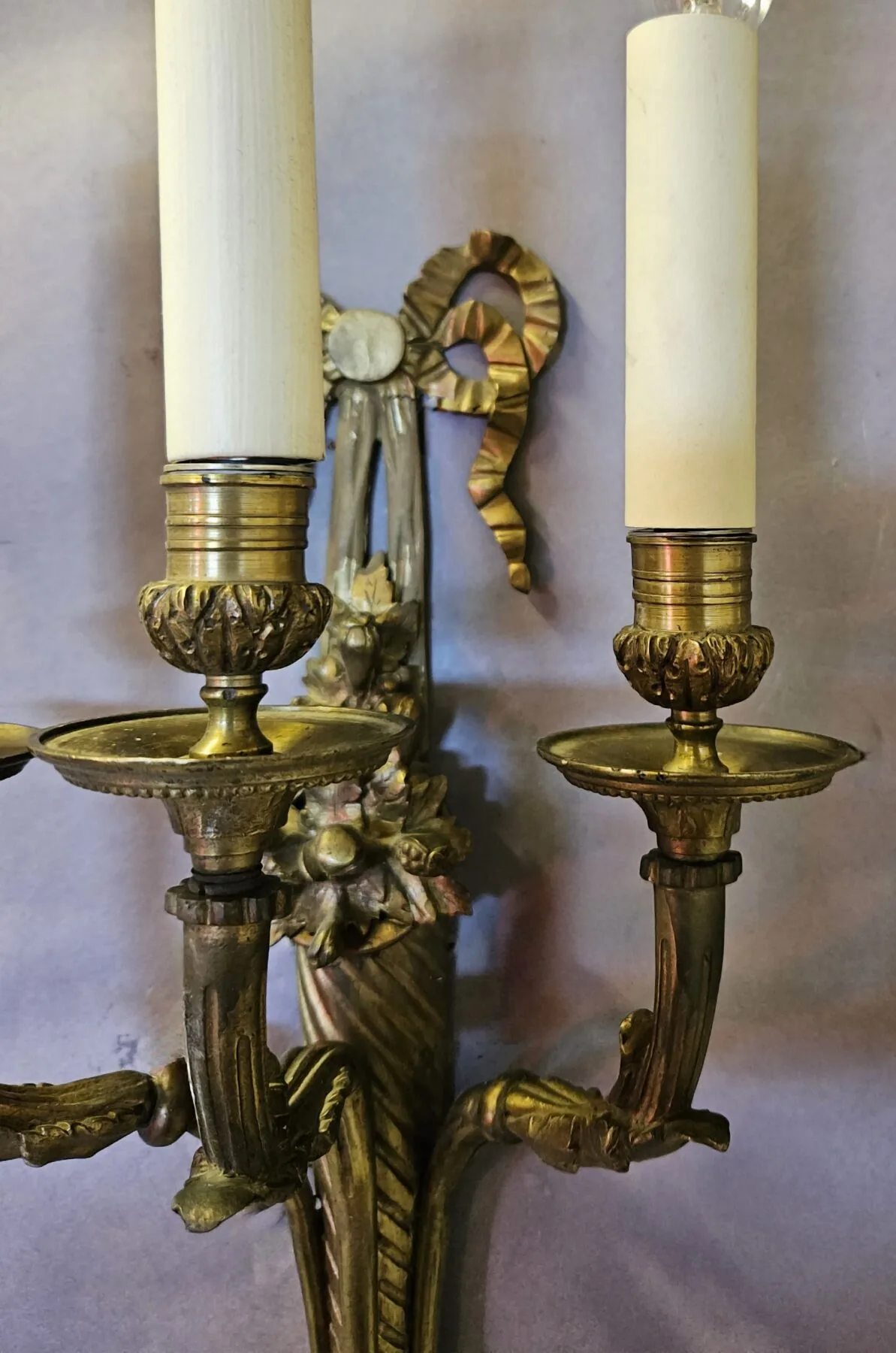 Pair Of 3-Arm Bow & Wreath Wall Lights, c. 1930 – view 5