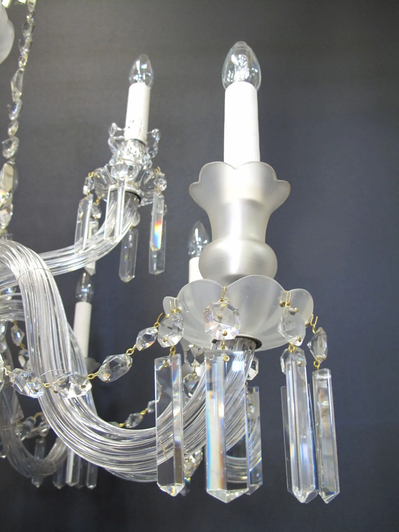 12-Arm Victorian Frosted Chandelier, c. 1850 – view 6