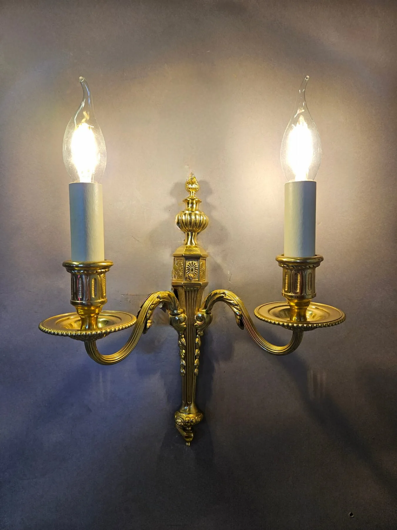 Set Of Three 2-Arm Gilded Brass Wall Lights, c. 1930 – view 6