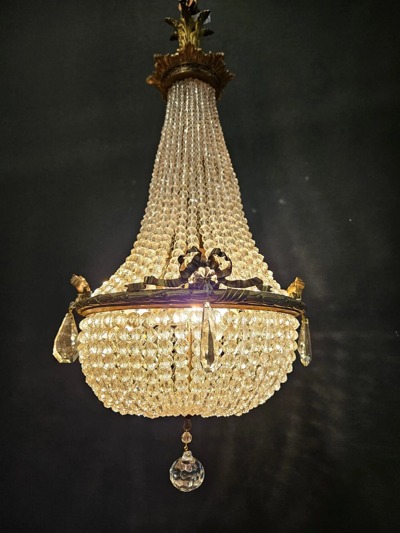 Small Tent & Bag Bead Chandelier, c. 1920 – view 7