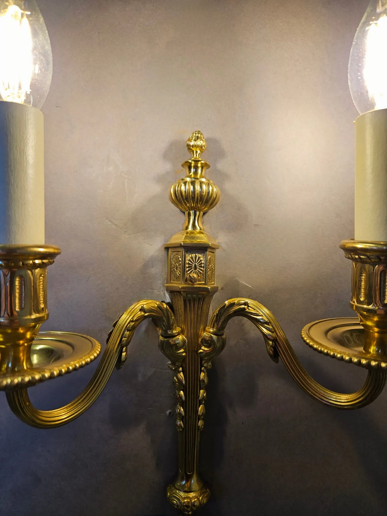 Set Of Three 2-Arm Gilded Brass Wall Lights, c. 1930 – view 7