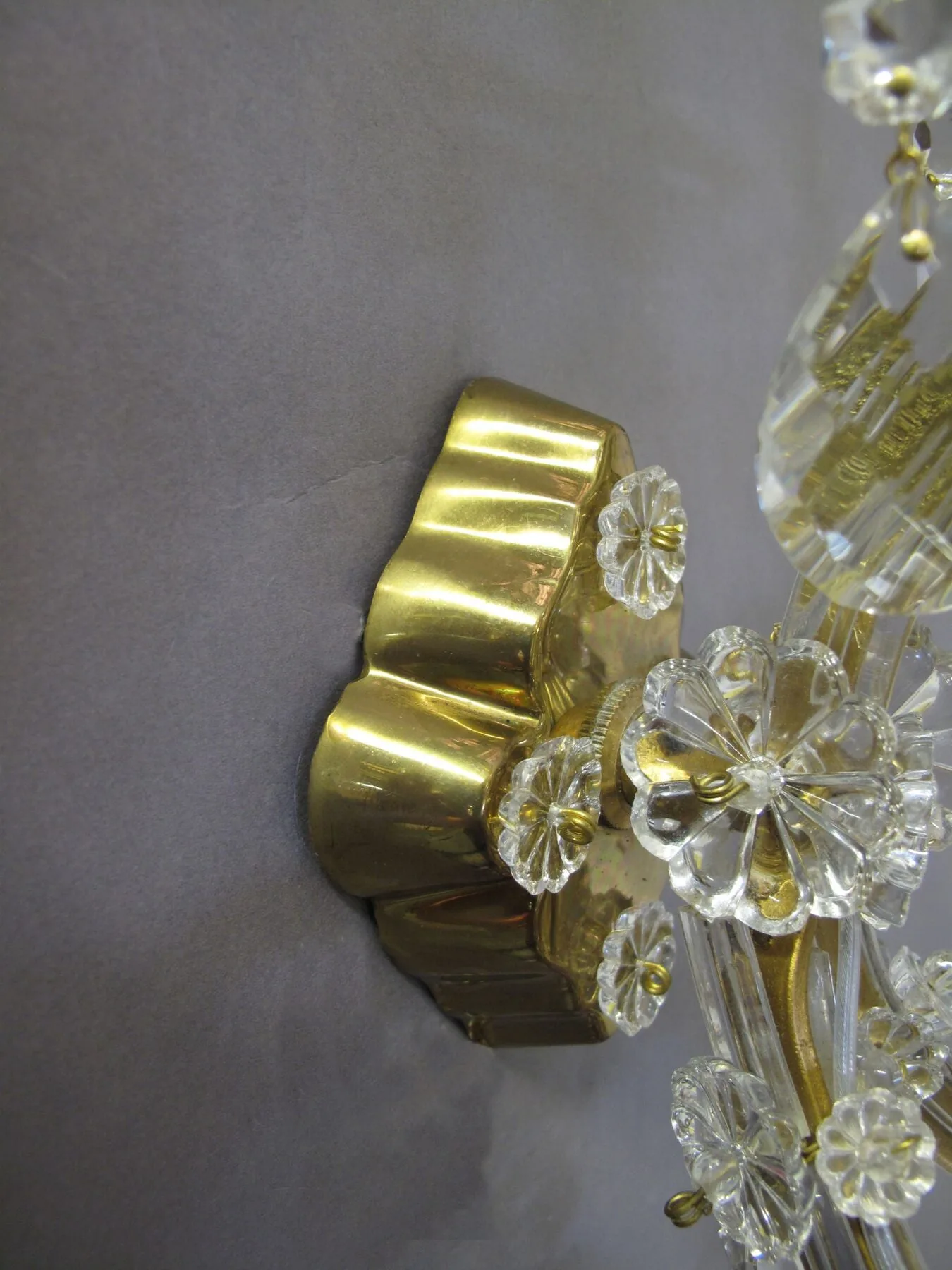 Single 3-Arm Maria Theresa Wall Light, c. 1950 – view 9
