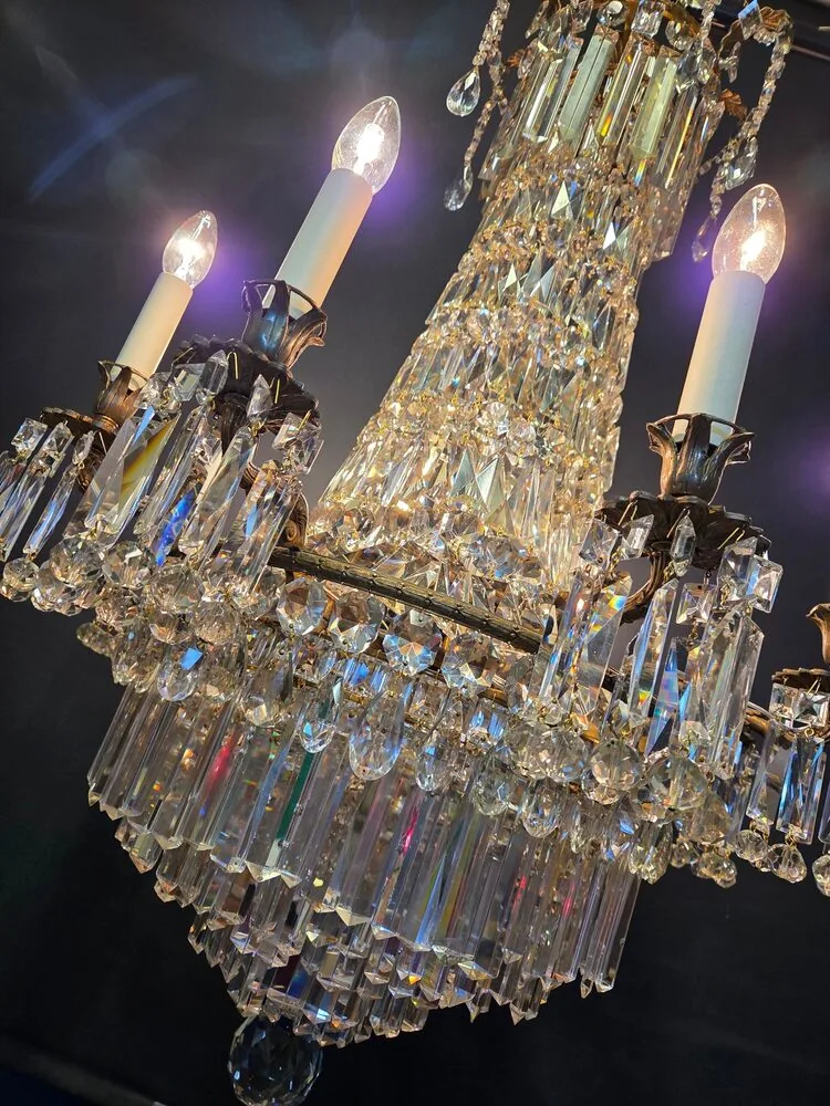 8-Arm Early-Victorian Crystal Chandelier, CA 1840 – view 8