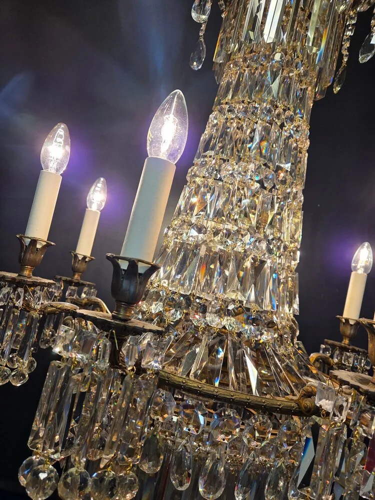 8-Arm Early-Victorian Crystal Chandelier, CA 1840 – view 9