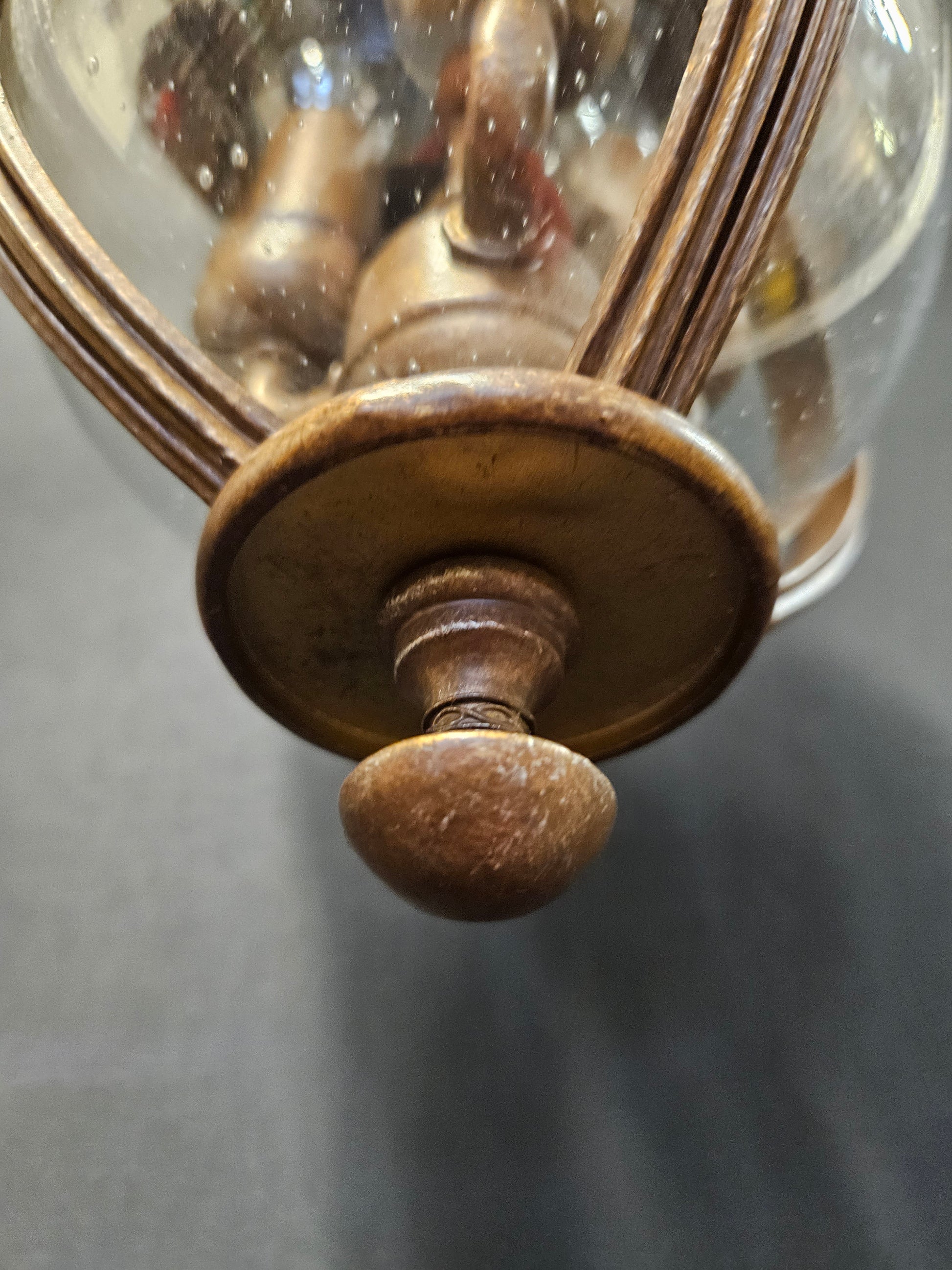 view of bottom finial on lantern